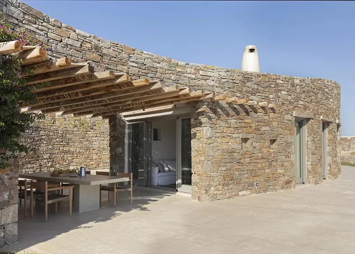 Xerolithi Cycladic Awarded * Serifos Town