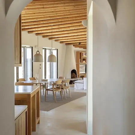 Apartment Xerolithi Cycladic Awarded