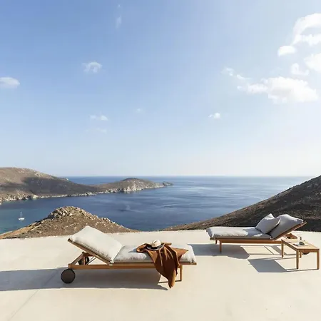 Apartment Xerolithi Cycladic Awarded Ramos