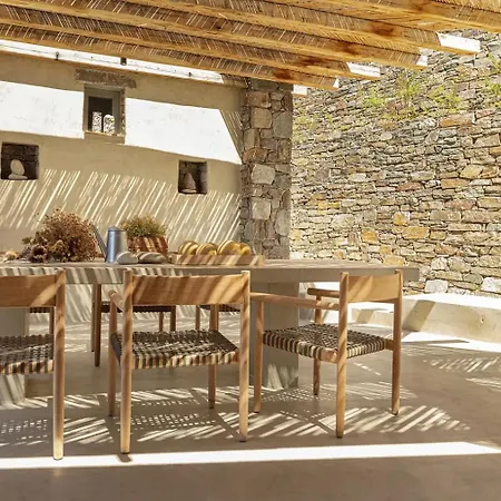 Apartment Xerolithi Cycladic Awarded